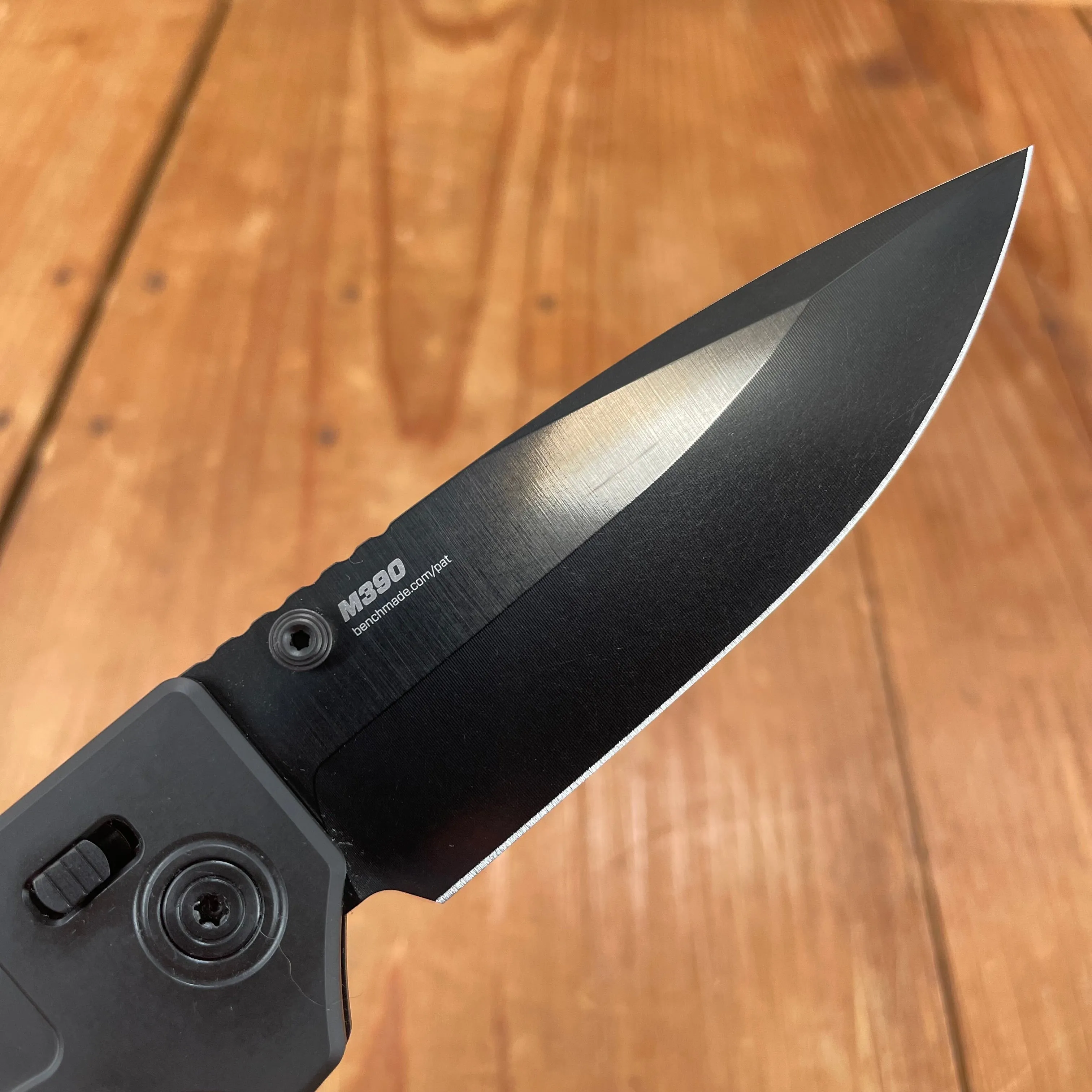 Benchmade 748BK-01 Narrows Drop Point Black Titanium