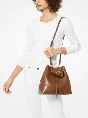 Mercer Gallery Medium Pebbled Leather Shoulder Bag