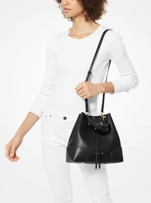 Mercer Gallery Medium Pebbled Leather Shoulder Bag